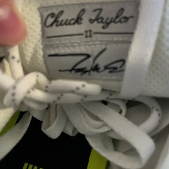 Converse Chuck Taylor II White Sneakers size 11 - Picture 3 of 5